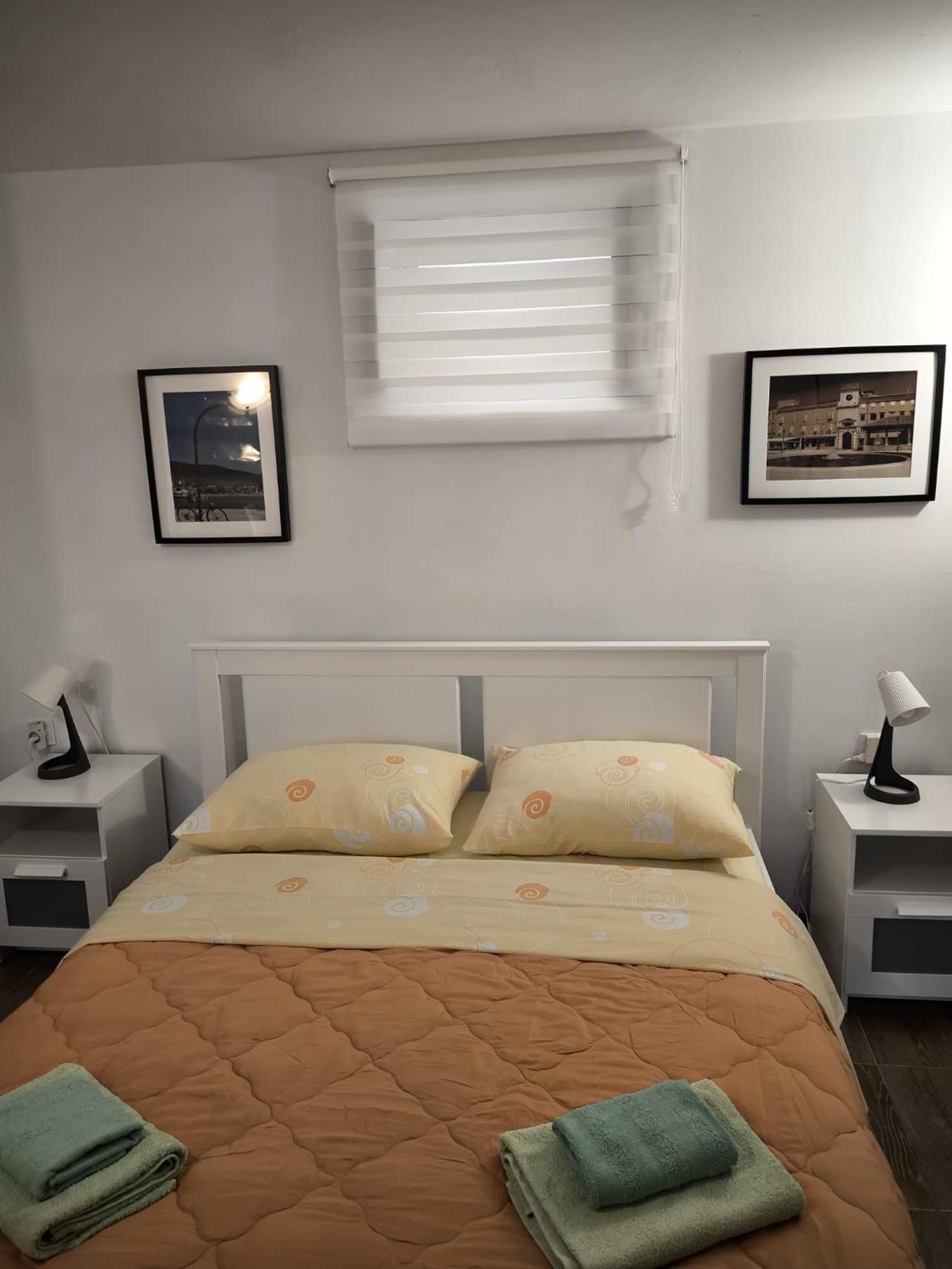 Studio Apartman Nona Angela-Valun Cres Eksteriør billede