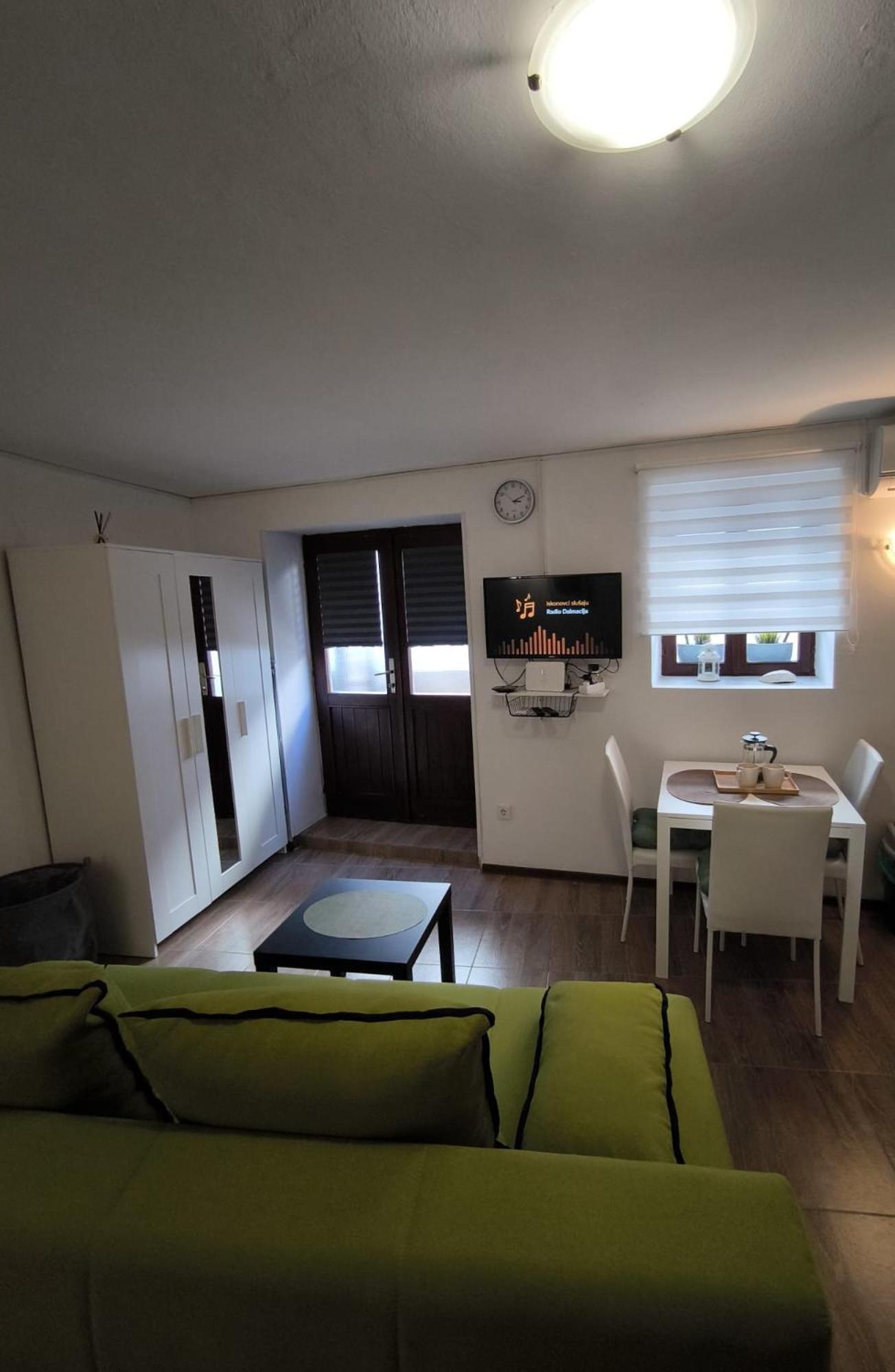 Studio Apartman Nona Angela-Valun Cres Eksteriør billede
