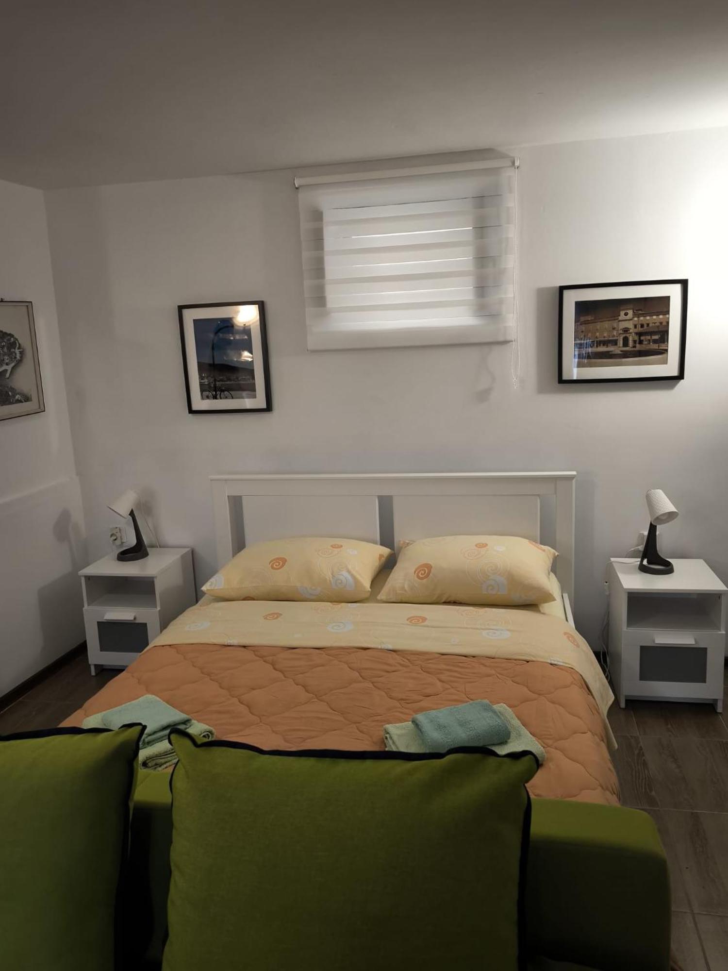 Studio Apartman Nona Angela-Valun Cres Eksteriør billede